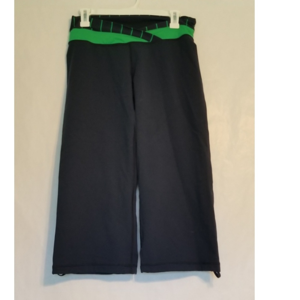 Lululemon crops
